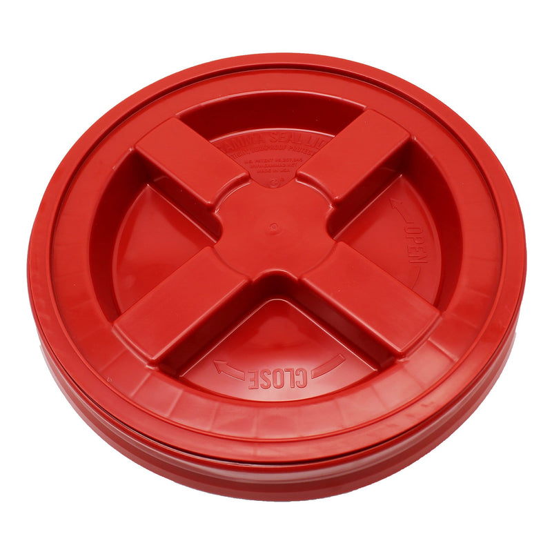 Gamma Seal Lid - Red (3.5 to 7.9 Gallon Bucket) closed